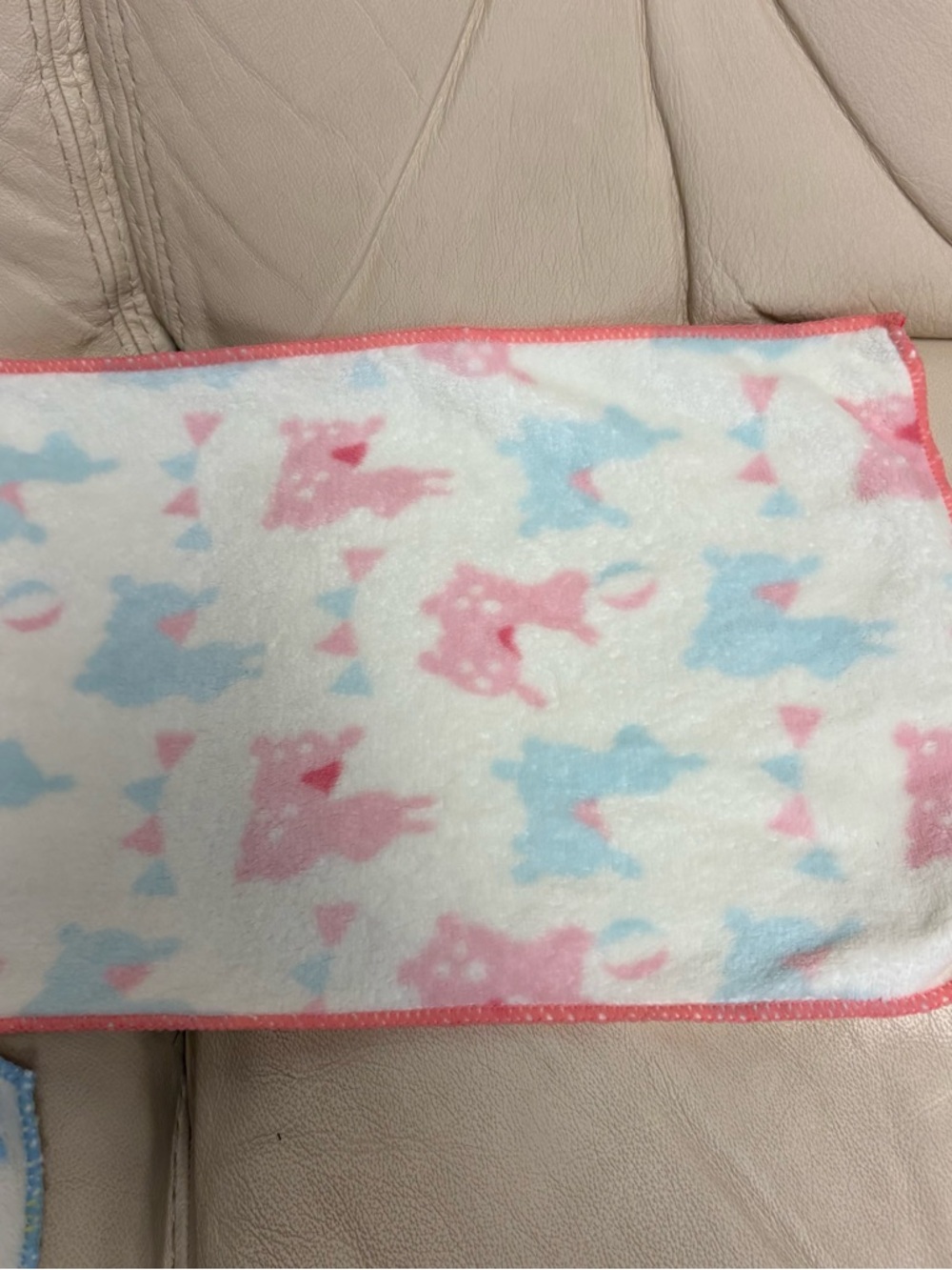 Set of 2 Rody Japan Hand Towels Pink Blue Yellow - Picture 4 of 8